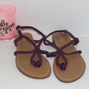 Merona Summer or Spring Sanda Super Cue size 9